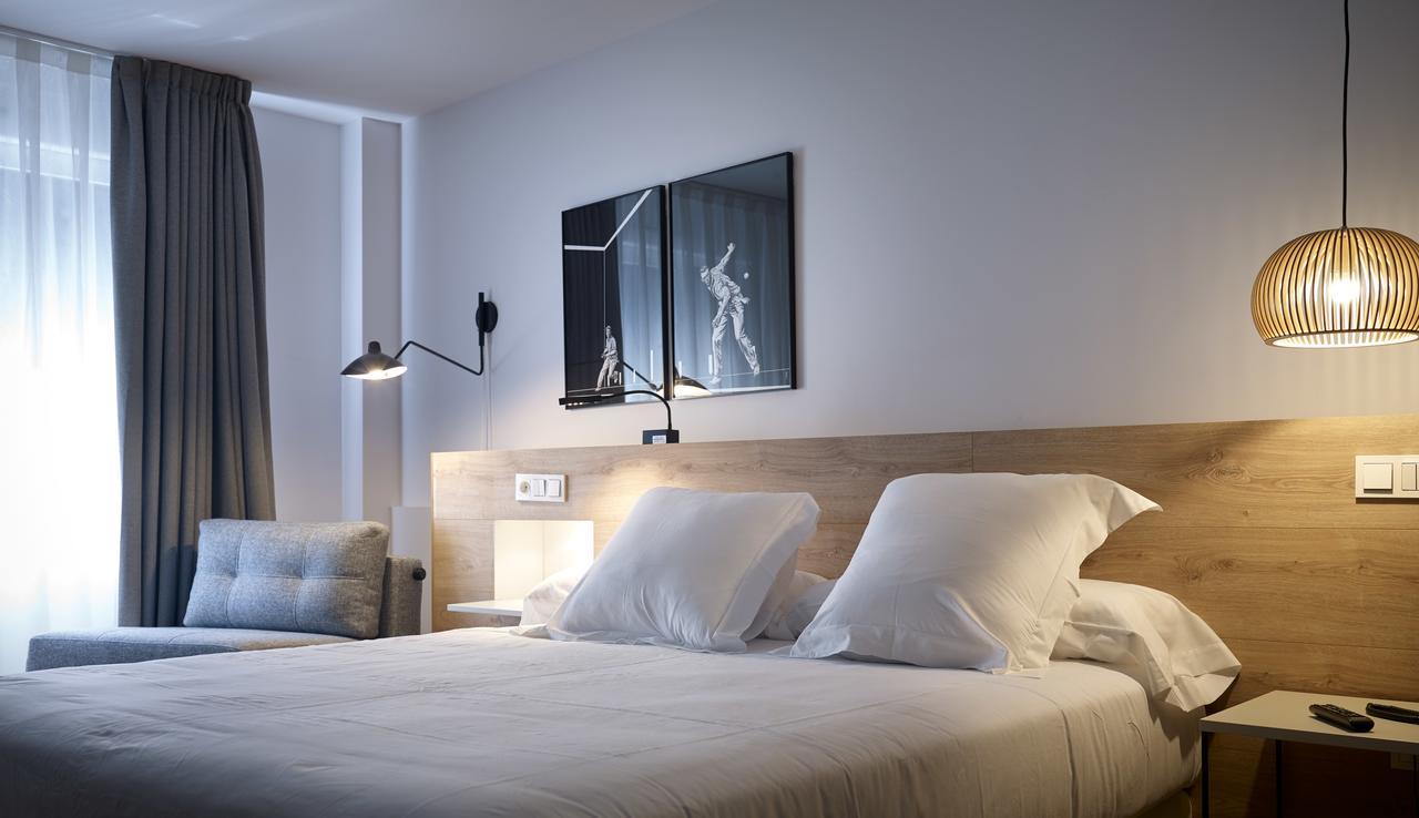 Hotel Bide Bide Tolosa Ngoại thất bức ảnh